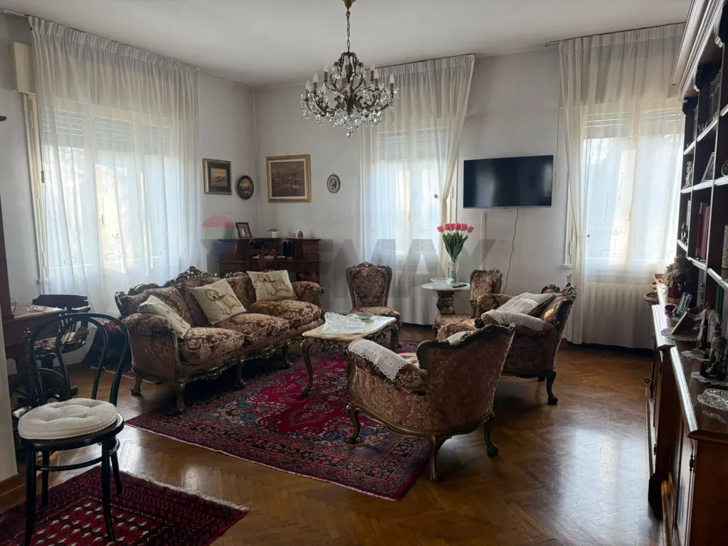 Living Room - Villa with 1,200m² Garden in Adria