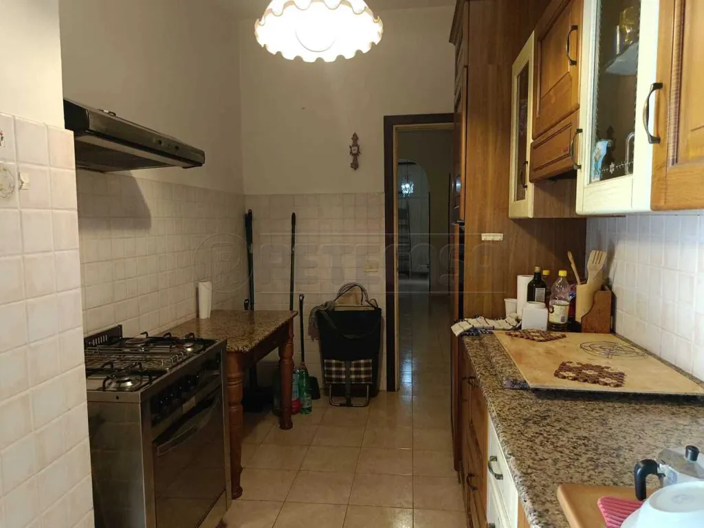 Cuisine - Rear-Facing Apartment with Terrace in Ladispoli