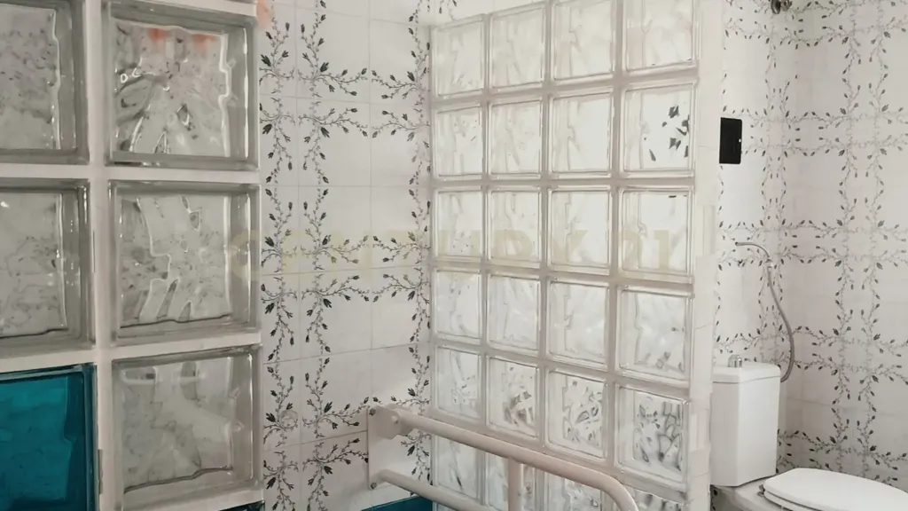 Bagni - Spacious Apartment with Veranda in Ragusa