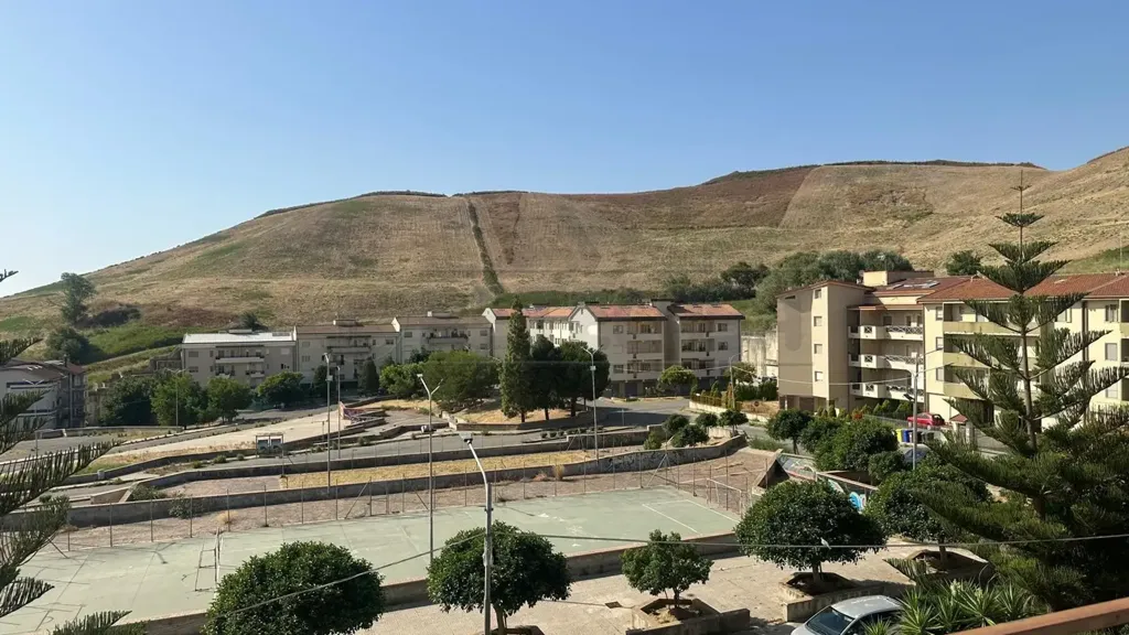 Rõdu - Spacious Apartment with Balconies in Catanzaro