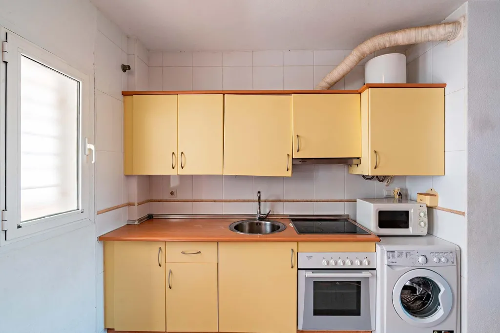 Kitchen - Apartment with Pool and Terrace in Almerimar