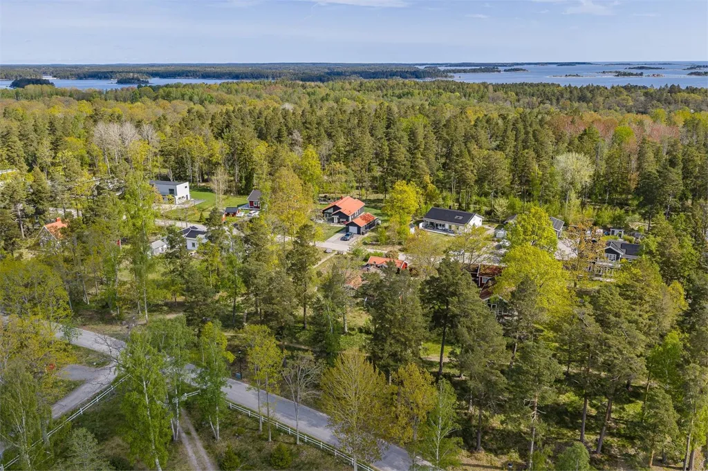 4-toaline maja asukohas Västerviks kommun