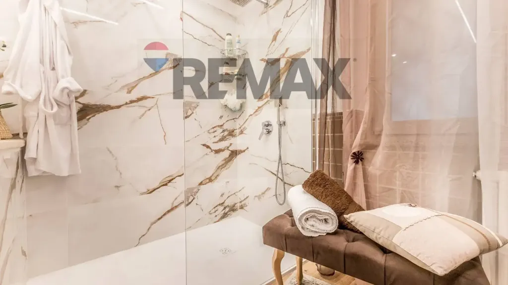 Salles de bain - Ristrutturato Triplex with Terrace in Roma