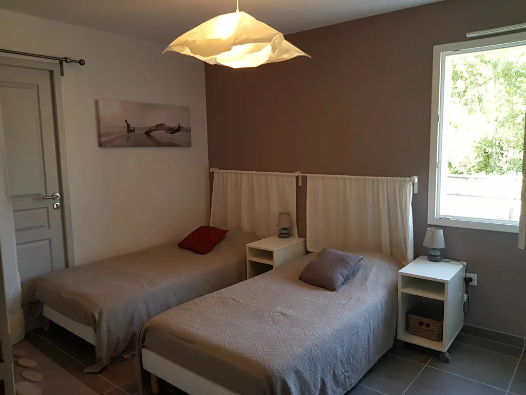 Chambres - Maison à Bois De Cene avec deux logements loués