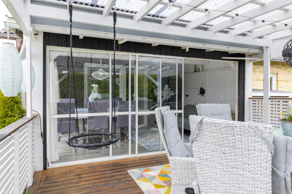 Terrasse - Corner Villa with Water View in Alfta