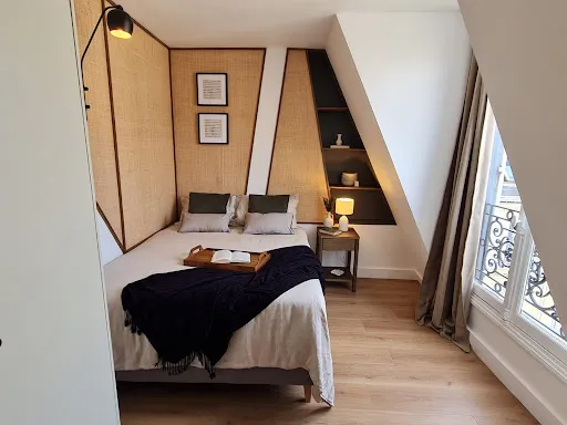 2-toaline korter asukohas Paris 8ème