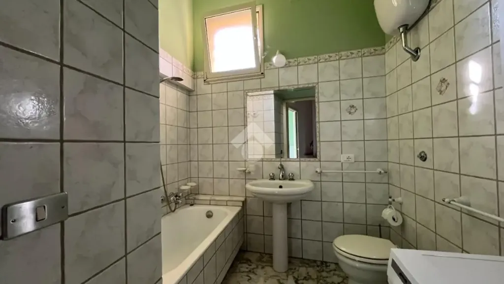 Salles de bain - Bright Apartment with Balcony in Agrigento