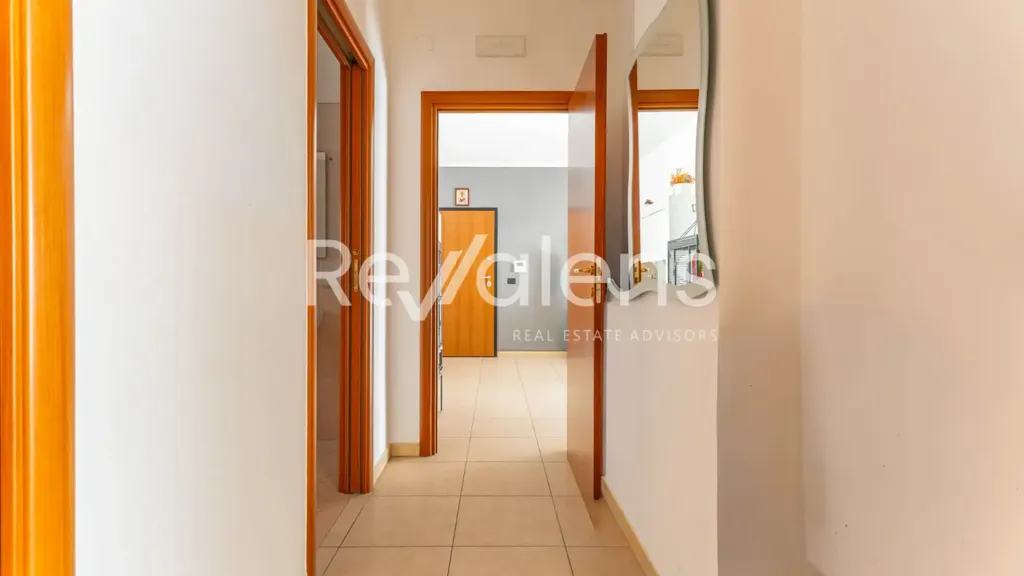 Entrée - Modern Apartment with Balcony in Bari
