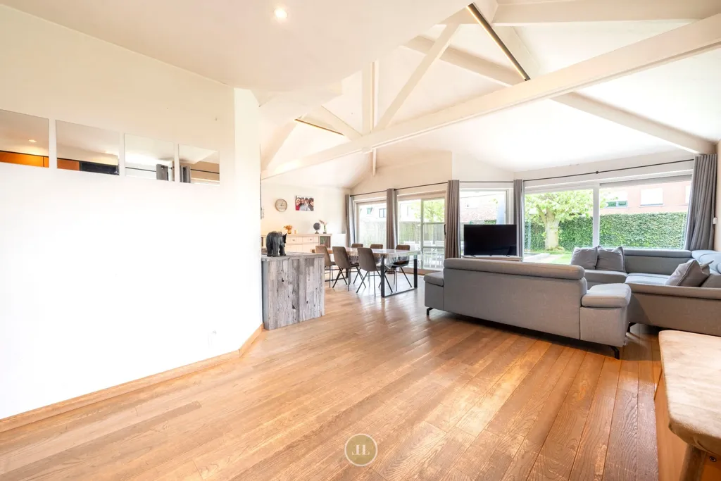 Living Room - Villa with Office Space and Solar Panels in Menen