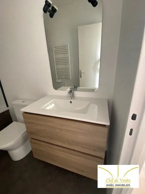 Bagni - Studio with Parking near Centre, Rueil-Malmaison