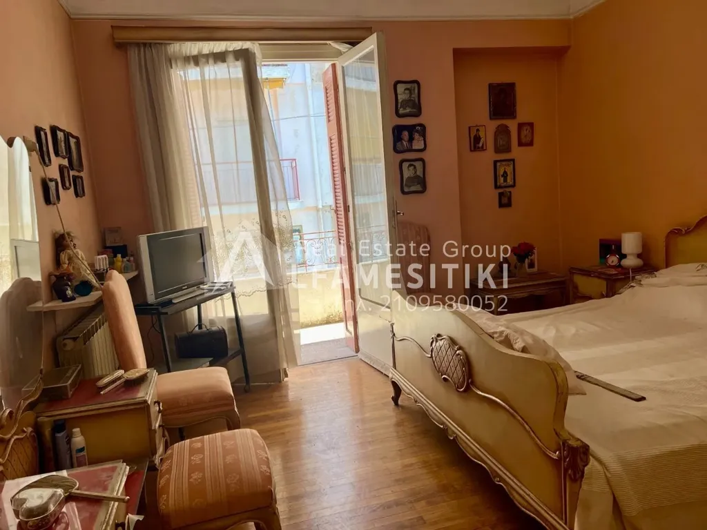 Magamistoad - Bright Apartment with Balcony in Kallithea Centre