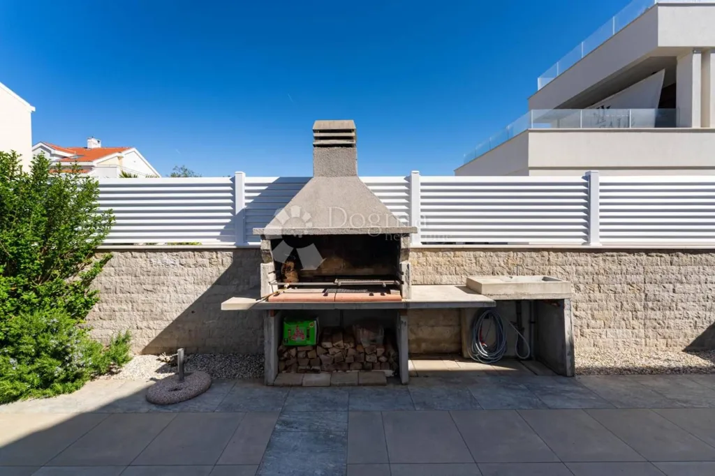Terrazza - Modern House with Sea View in Zaton, Nin