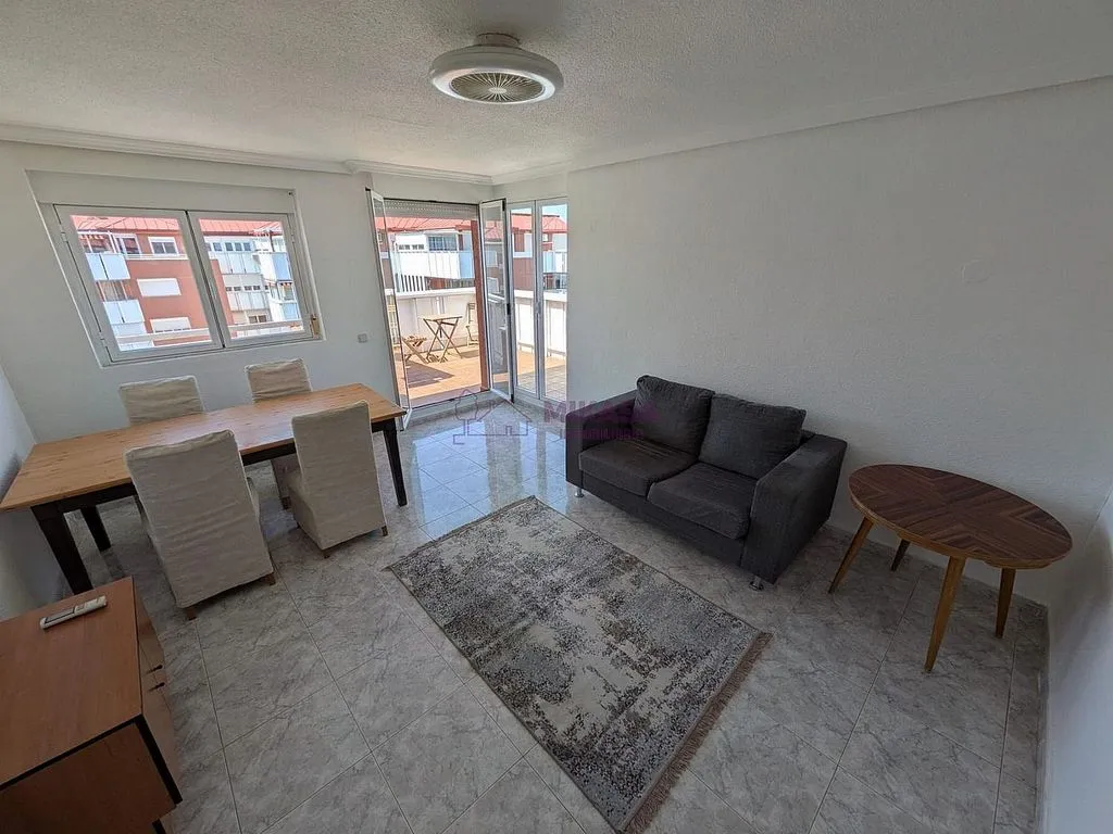 Séjour - Penthouse with Terrace in Móstoles