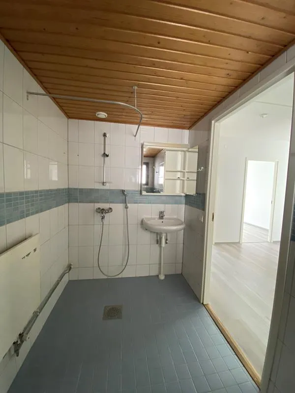Vannitoad - Apartment with Balcony in Sepänkylä, Espoo