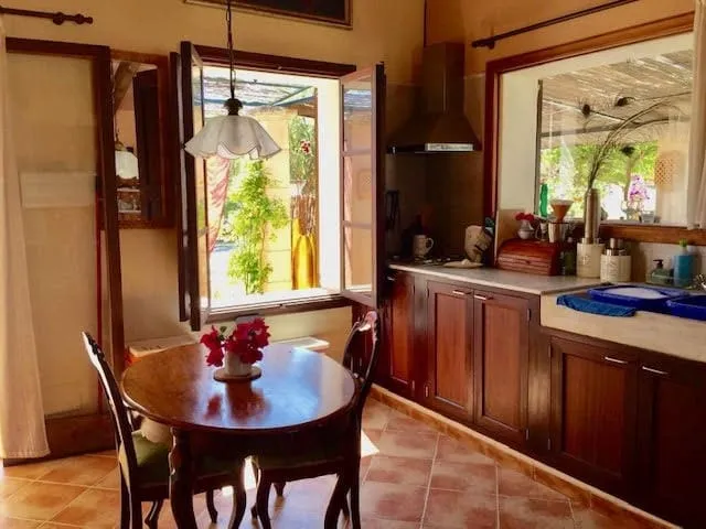 Cuisine - Solar-Powered Country House with Mountain Views in Porreres