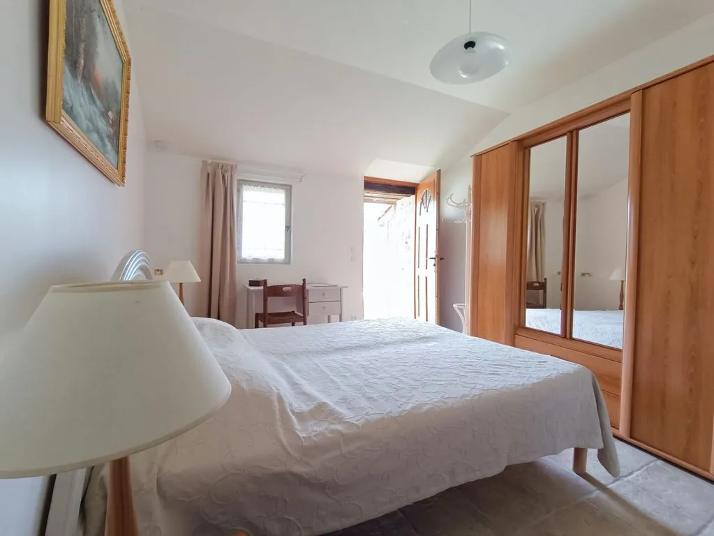 Chambres - Maison de Luxe avec Piscine à Bassillac