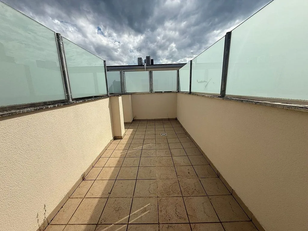 balcony