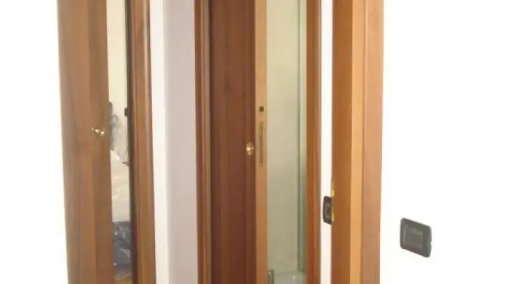 hallway_entrance