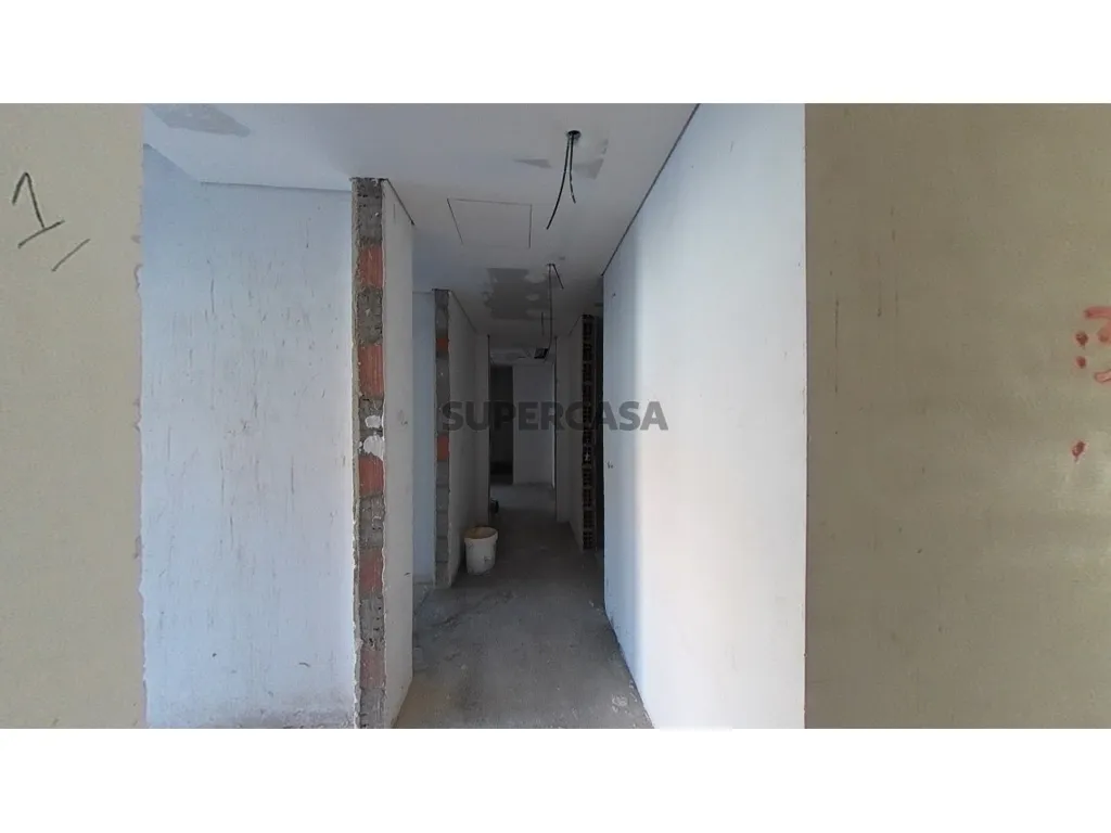Esik - Modern Apartment with River View in Barreiro