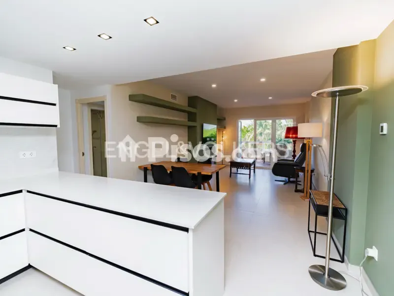 Kitchen - Modern Flat with Golf View in Alicante