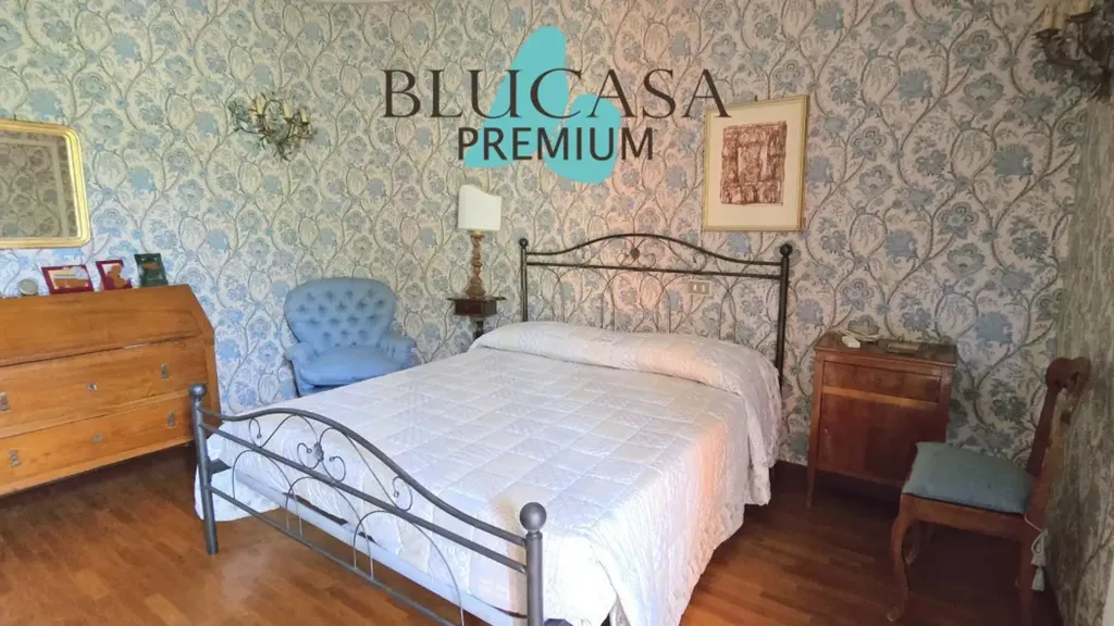 Magamistoad - Terraced House with Fireplace in Bocconi