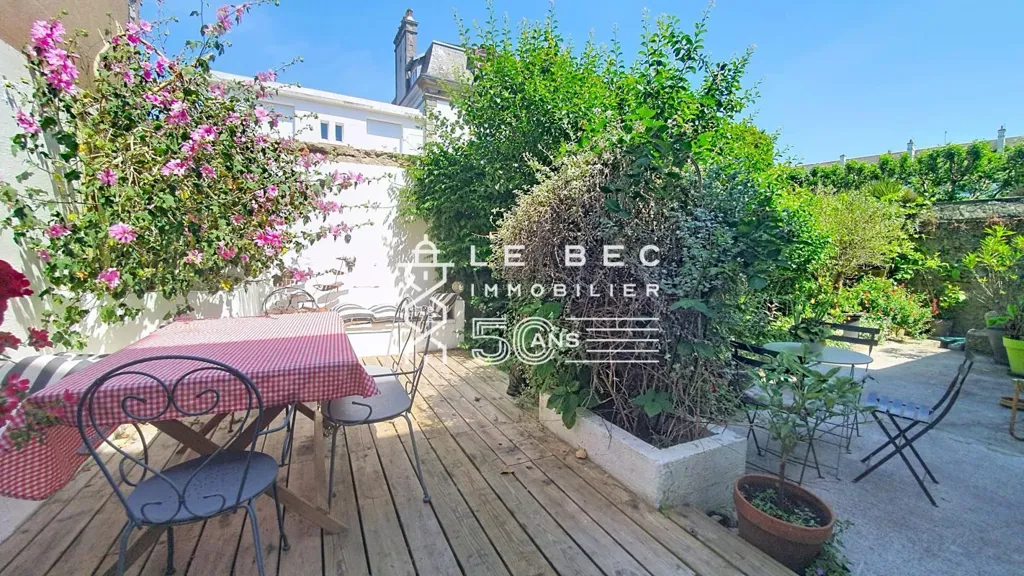 Terrasse - Maison des Années 1900 avec Cour à Lorient