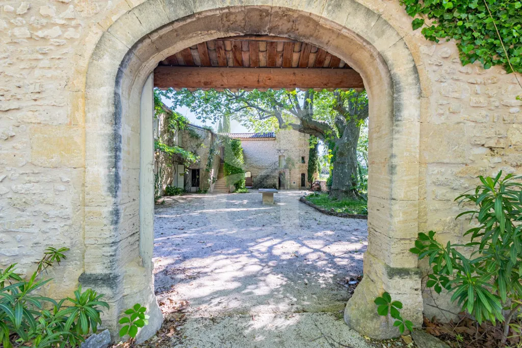 Aed - Charming Mas with Garden near Gordes