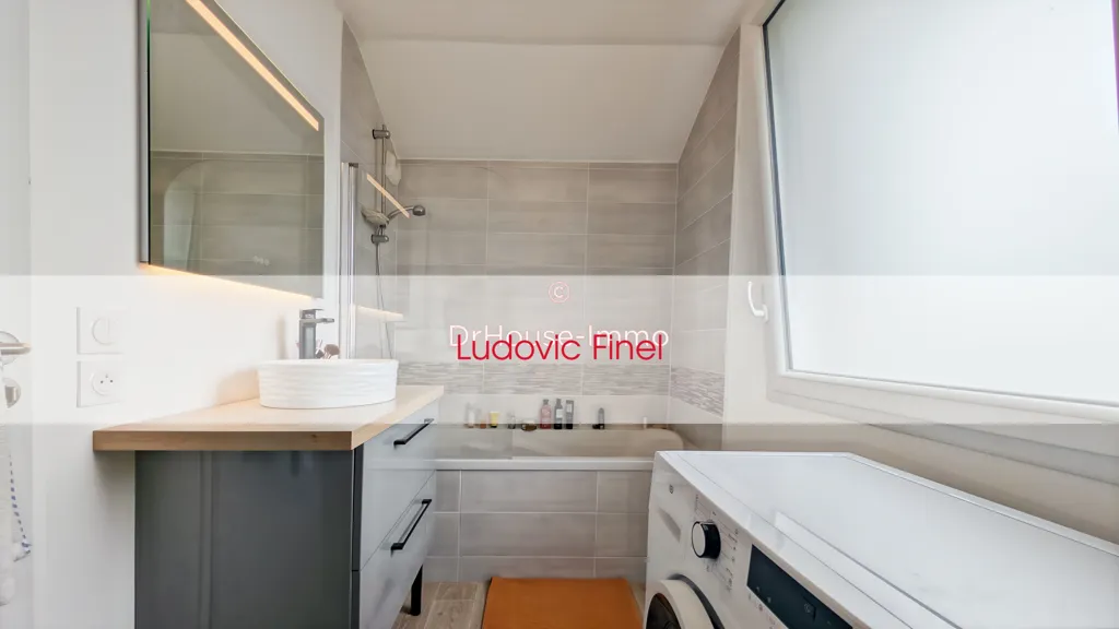 Bagni - Recent House with Double Garage in Colombelles