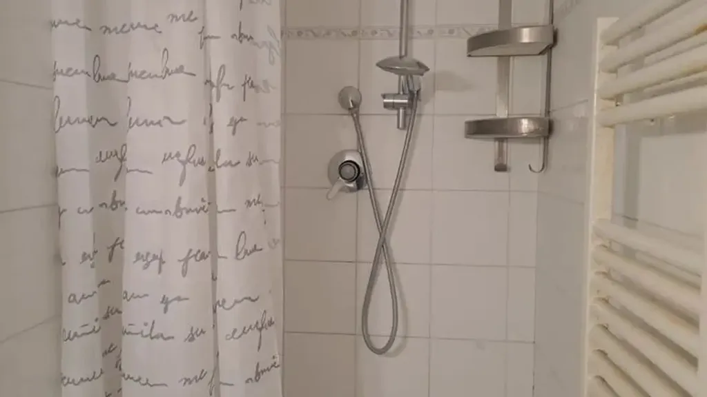 Salles de bain - Rental Apartment with Balcony in Rome
