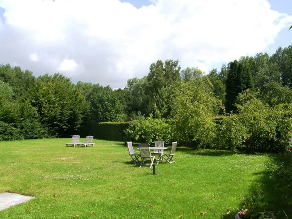 Aed - Renovated House with Garden in Genval
