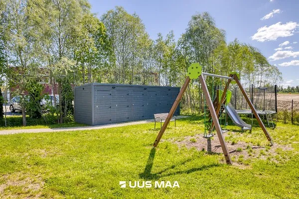 Aed - Modernised Apartment with Garden in Kohila