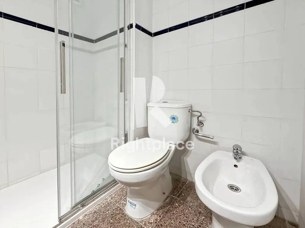 Salles de bain - Apartment with Balcony and Terrace in La Nova Esquerra de l'Eixample