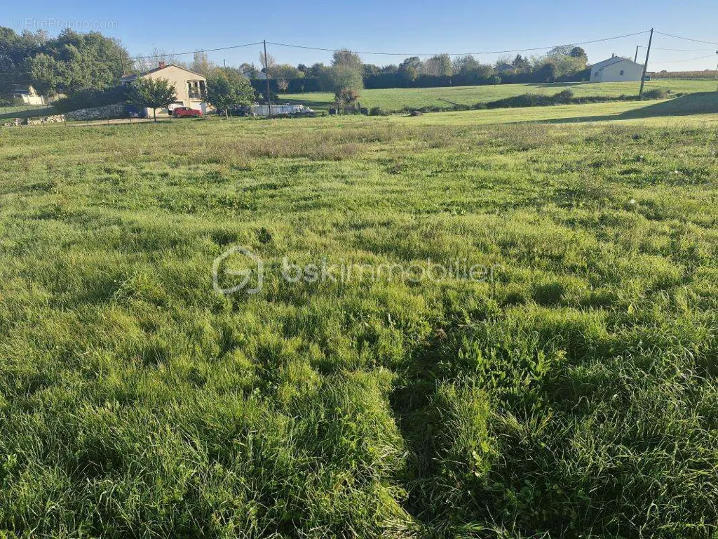 Giardino - Non-Viabilised Plot in Razac-d'Eymet