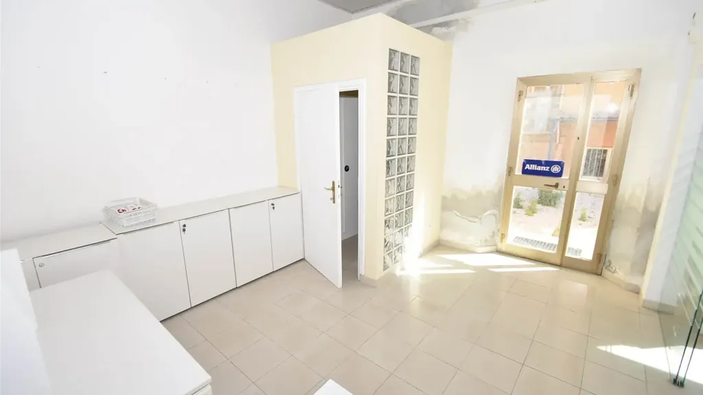 Pièces - Apartment with Private Courtyard in Rosignano Solvay