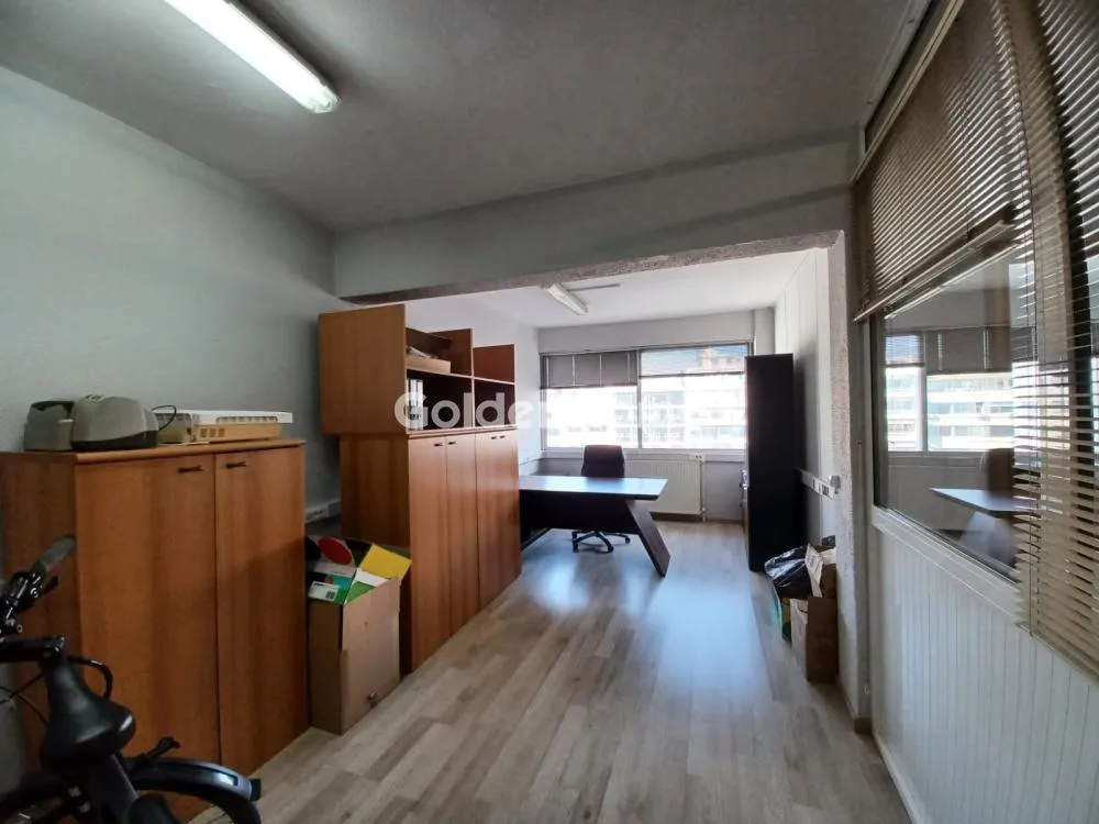 Ärihoone asukohas GR