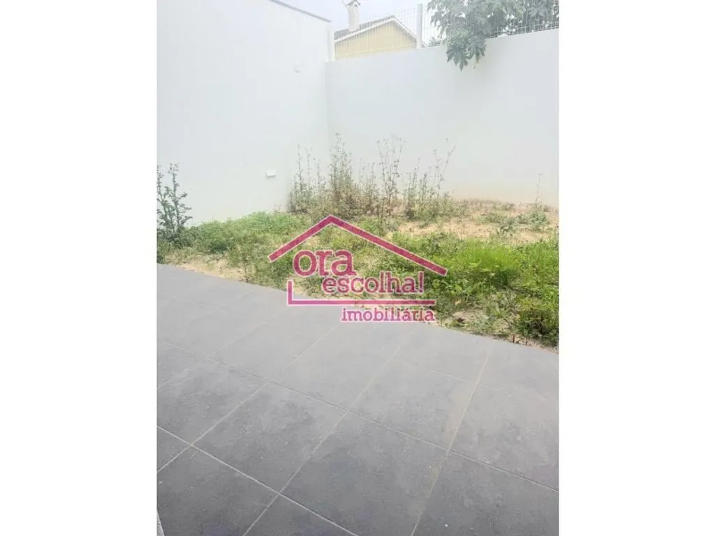 Jardin - New Detached House with Pool in Seixal