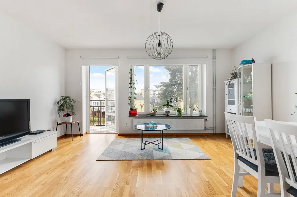 Elutuba - Apartment with Balcony in Ursvik, Sundbyberg