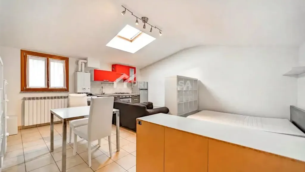Köök - Armed Studio with Balcony in Milan