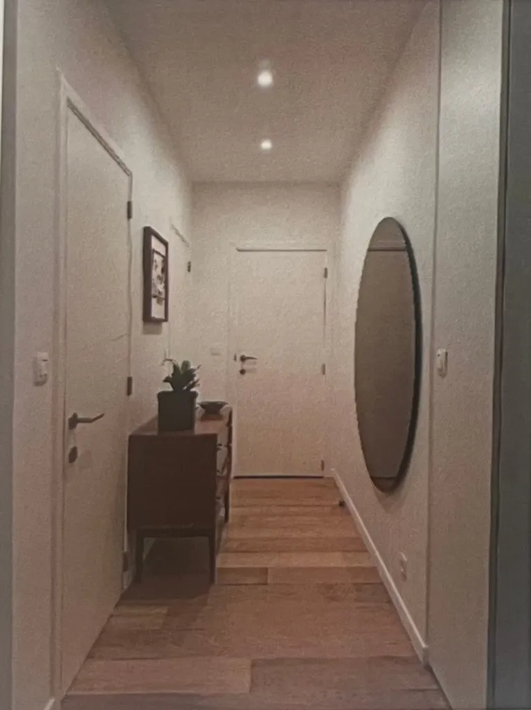 Esik - Modern Flat with Parking in Zaventem