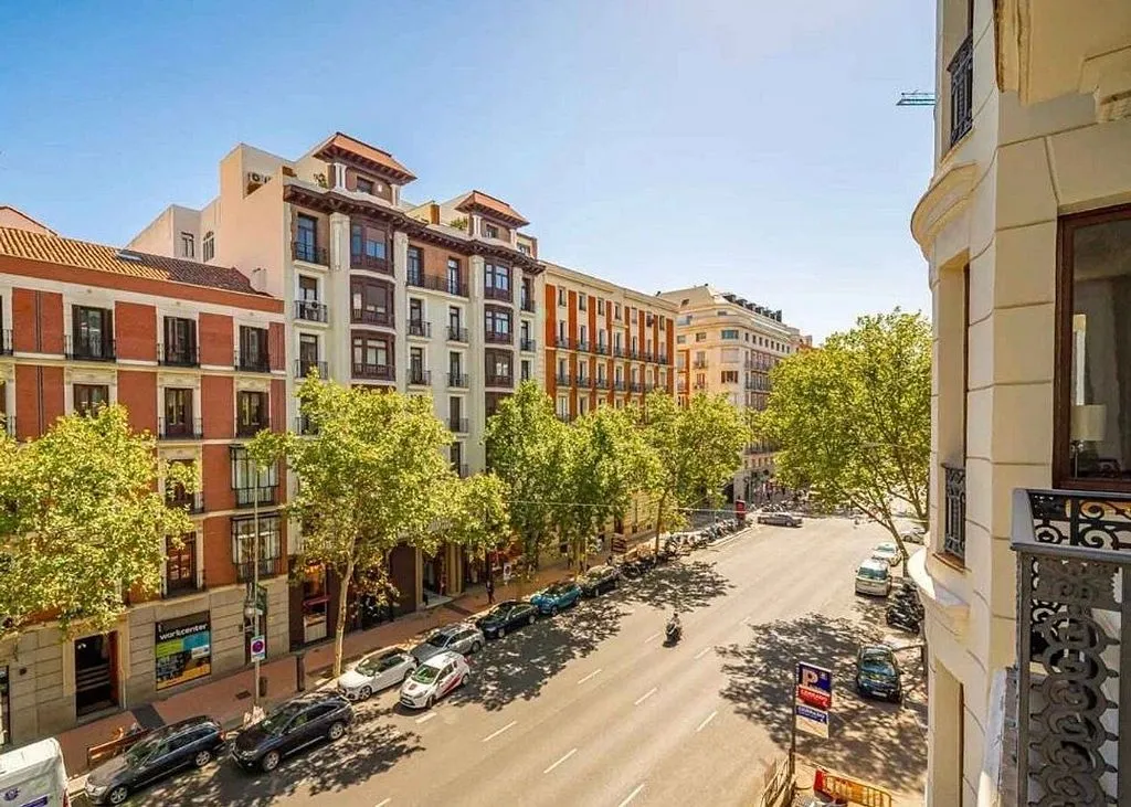 Välivaade - Apartment with Balcony in Paseo de Eduardo Dato, Madrid
