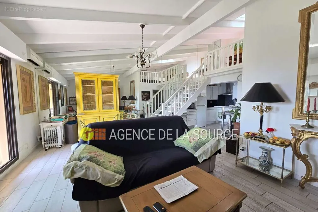 Séjour - Appartement Duplex avec Vue Mer à Cannes
