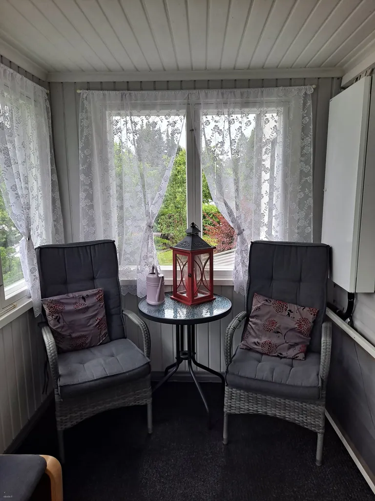Terrasse - Detached House with Balcony in Popular Area