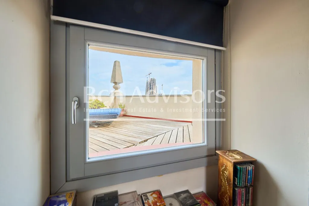Rõdu - Penthouse with Rooftop Pool in Dreta de l'Eixample, Barcelona