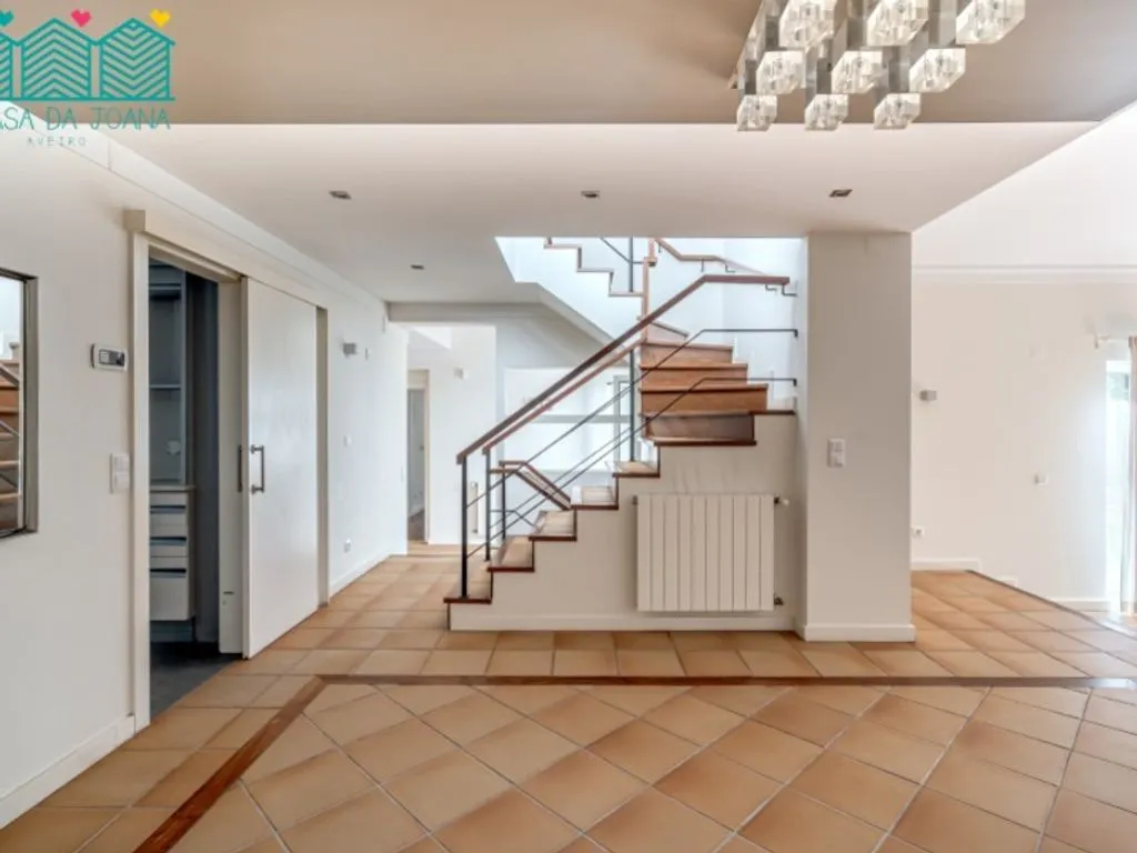 Entrée - Luxury Villa with Golf Access in Sesimbra