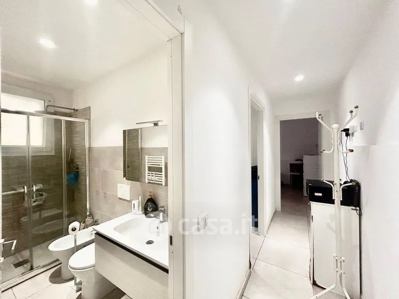 Bathrooms - Modernised Trilocale with Private Courtyard in Cagliari