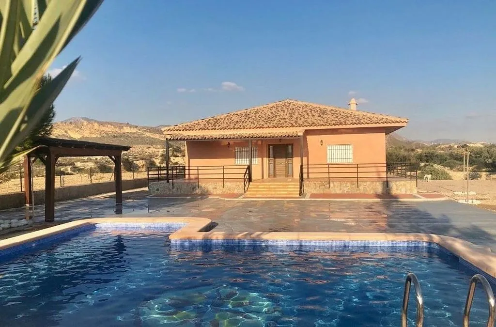 Piscine - Chalet with Pool and Terrace in Abanilla