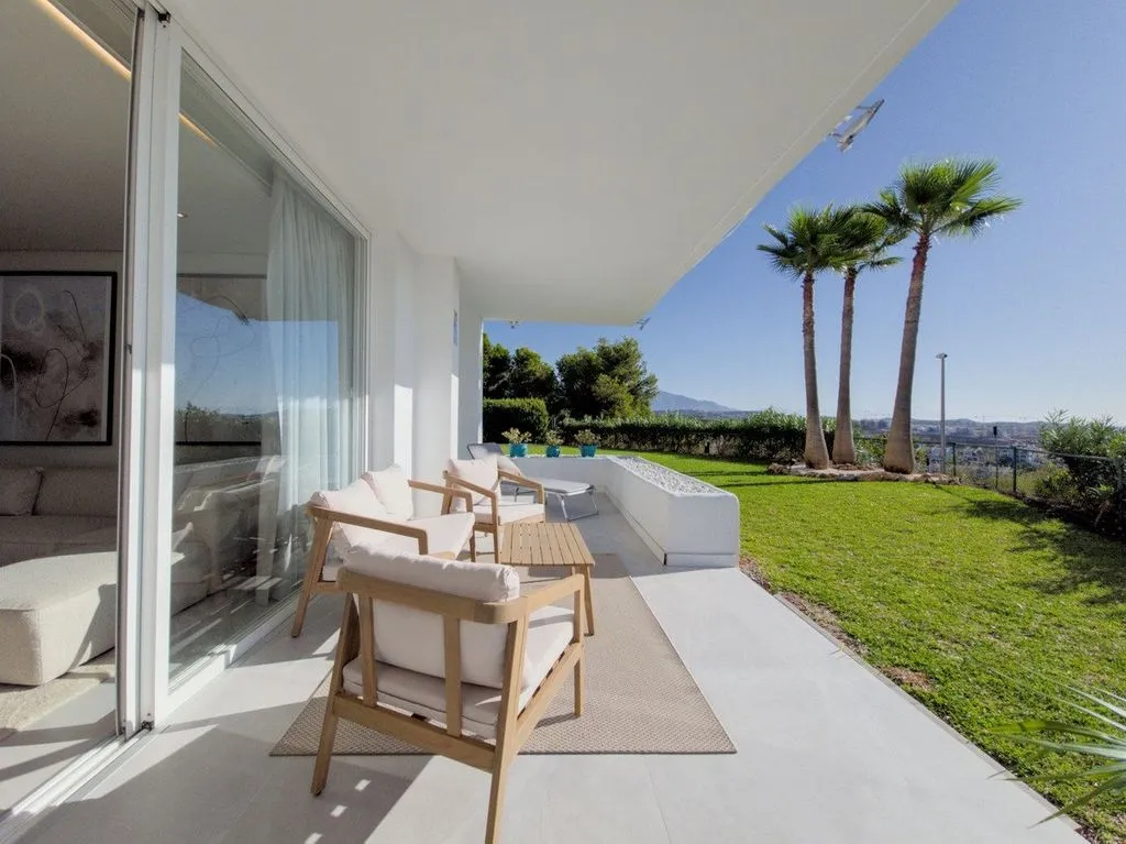 Terrass - Luxury Apartment with Pool in Mijas, Andalusia