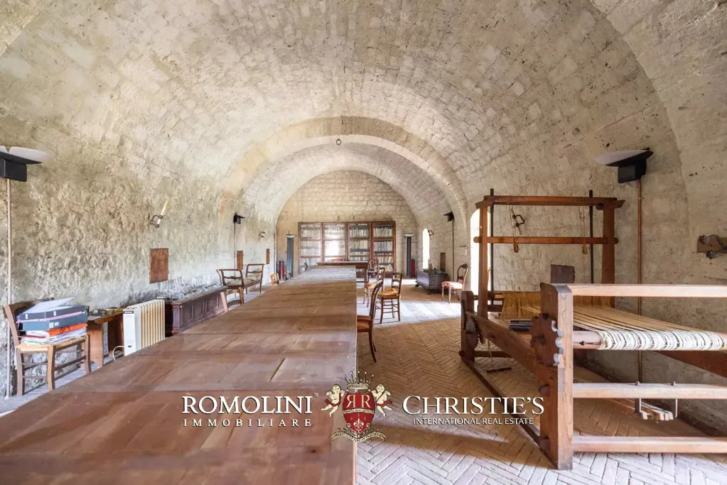 Söögituba - Medieval Castle with Panoramic Views in Val d'Orcia