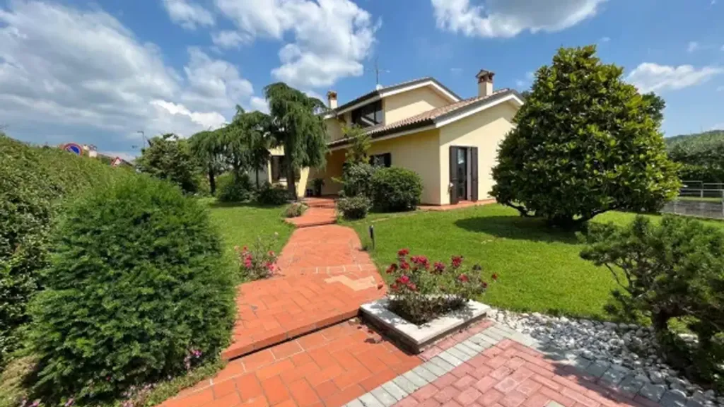 Jardin - Panoramic Villa with Pool in Verona