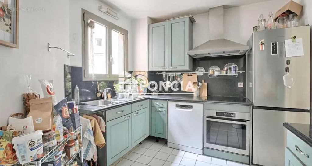 Cuisine - Studio Transformable en 2P avec Balcon à Tram Jean Moulin